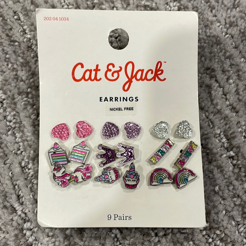 Cat & Jack pair of 9 earrings